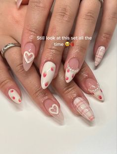 ⠀࣪. ᨳ Heart Nail, Nagel Tips, Stick On Nails, Heart Nails, Nail Charms, Nail Art Hacks, Valentine's Day Nails, Artificial Nails, Valentines Nails