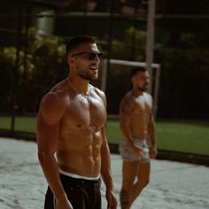 Ali Hazelwood, Muscle Body, Aesthetic Guys, Body Inspiration, Attractive Guys, David Beckham, Male Body, Haircuts For Men