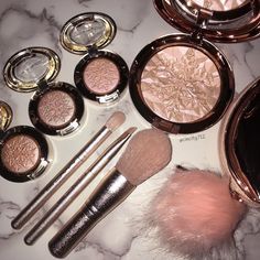 Makeup Plates, Makeup Equipment, Mac Makeup Eyeshadow, Mac Makeup Looks, Best Mac Makeup, Pinterest Makeup, Beauty Make-up, Latest Makeup, Mac Makeup