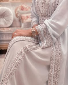 Wedding Outfits With Hijab, Wedding Dresses Arab, Outfits With Hijab, Designer Aesthetics, Style Ideas Outfit, Dress Outfits Fall, Arabic Wedding Dresses, Moroccan Kaftan Dress, Fashion Designer Aesthetics