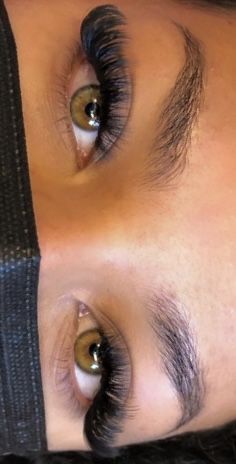 Medium Volume Lash Extensions, 20mm Lash Extensions, Lashes Volume, Light Volume Lash Extensions, Eyelash Extensions Salons, Lash Extensions Makeup, Glitter Makeup Looks