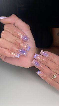 Purple Aesthetic Nail Designs, Birthday Nails Inspiration Purple, Summer Birthday Nails Square, Lavender Short Acrylic Nails, Lilac Purple Nail Designs, Nail Inspo Square Purple, Nail Aura Design, Purple Nails Ideas Short, Purple Tapered Square Nails