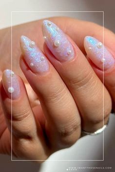 pearl nails designs August Nails, Fourth Of July Nails, Shoe Nails, Pearl Nails, White Nail Designs, July Nails, Nail Tattoo, Cat Eye Nails, Elegant Nails