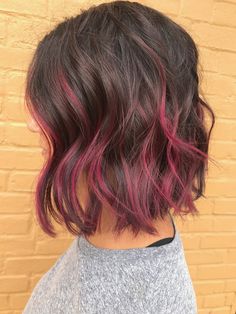 Purple Red Balayage Hair, Brunette And Pink Balayage, Balayage Colored Hair, Bob Hairstyles Purple, Pink Balayage Hair Brunettes, Dyed Hair Pink And Brown, Pink Hair Streaks Brunette Short, Short Hair With Pink Ends, Peekaboo Hair Color Highlights