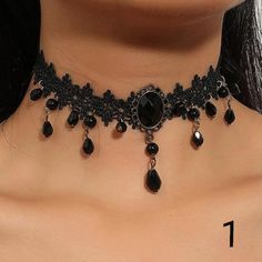 Black Aesthetic Necklace, Dark Jewelry Gothic, Gothic Necklace For Halloween Concert, Black Jewelry For Halloween Concert, Emo Jewelry With Adjustable Chain For Parties, Emo Choker Jewelry For Concerts, Emo Choker Jewelry For Concert, Emo Style Festival Jewelry With Chain, Vintage Halloween Party Necklaces