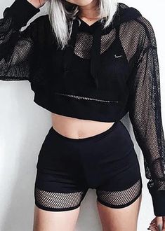 Sporty Goth, Health Goth, Aesthetic Grunge Outfit, Gym Clothes Women, Gym Girl, Gym Fits, Gym Inspo, Gym Outfits, Black Outfits