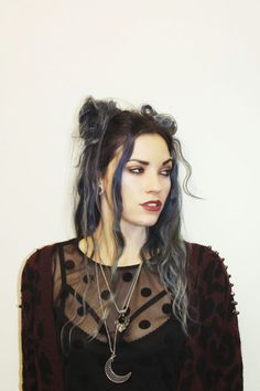 90s Hairstyles Grunge, 90s Grunge Hairstyles, Grunge Hairstyle, Grunge Hairstyles, Witchy Hair, Weekend Hair, 90s Grunge Hair, Glam Punk, Gothic Hairstyles