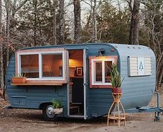 Vintage Trailer Remodel, Vintage Camper Interior, Shasta Camper, Coffee Trailer, Camper Trailer Remodel, Vintage Camper Remodel, Caravan Renovation, Retro Caravan, Diy Camper Remodel