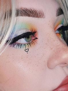 65+ Fun and Festive Heart Makeup Ideas for Valentine's Day Korean Heart, Slay Makeup, Heart Makeup, Rainbow Eyeshadow, Windows To The Soul, Subtle Makeup, Makeup Face Charts, Pride Makeup, Graphic Makeup