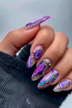 Get ready to elevate your nail game with the mesmerizing beauty of geode nail art! In this post, we’ve curated 26 stunning geode nail designs that will transform your nails into miniature works of art. Goddess Nails Designs, Agate Nails, Sagittarius Nails, Geode Nail Art, Nail Designs For Autumn, Geode Nails, Butterfly Nail Designs, Crazy Nail Art, Hard Gel Nails