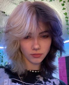 Nonbinary Haircuts, Asian Punk, Trendy Haircuts For Women, Hair Inspiration Short, Emo Hair, E Girl, Girl Haircuts