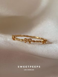 Dainty Bow Ribbon Ring – SP Inc. Dainty Rings Aesthetic, Dainty Vintage Jewelry, Cute Everyday Ring, Dainty Rings Gold, Cute Rings For Teens, Gold Jewelry Aesthetic Rings, Rings Gold Aesthetic, Pretty Gold Rings, Sweetpeeps Jewelry