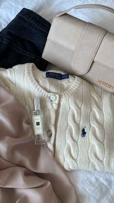 Look, style, polo, стиль, одежда, Ralph Lauren Fits, Polo Aesthetic, Ralph Lauren Girl, Ralph Loren, Soviet Architecture, Ralph Lauren Aesthetic, Gloomy Weather, Cozy At Home, Home Cozy