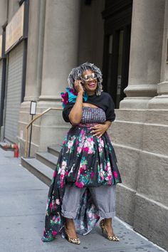 Advanced Style Plus Size, Seth Cohen, Silver Foxes, Chic Scarves, Street Style Blog, Sixties Fashion, Beauty And Fashion