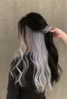 Undercolor Hair, Two Tone Hair Color, White Hair Highlights, Hidden Hair Color, Silver Hair Highlights, Peekaboo Hair Colors, Two Tone Hair, Black Hair Aesthetic, Split Dyed Hair