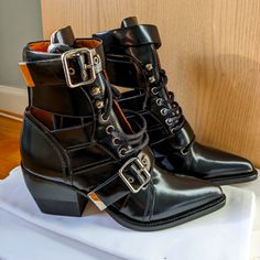 Size 36, Never Warm In Great Condition With Storage Bag And Box Chloe Footwear, Combat Boot Heels, Designer Combat Boots, Jimmy Shoes, Rabbits Running, Chloe Brand, Chloe Boots, Witch Boots, Chloe Clothing