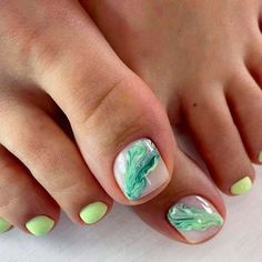 Toe Nail Designs To Keep Up With Trends ★ Trending Pedicure, Toe Art Designs, Fall Toe Nails, Pretty Pedicures, Shiny Nails Designs, Pedicure Ideas, Pedicure Colors, Acrylic Toes, Toe Nail Color