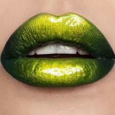 Green Lipstick, Lipstick Designs, Magical Makeup, Lip Gloss Colors