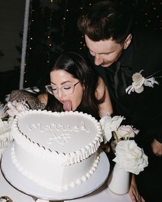 Wedding Cake Married Af, Little White Chapel, Heart Shaped Cakes, Dark Wedding, Future Wedding Plans, Stevie Wonder, Wedding Mood Board, Wedding Goals, Chapel Wedding