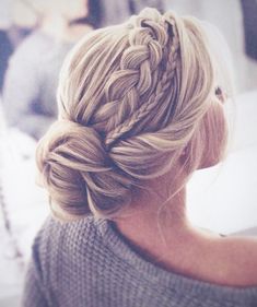 The most perfect braided updo twisted into an elegant low bun. This hairstyle is absolutely perfect for weddings, proms, and other special occasions. Braid Bun, Bridal Hair Updo, Fishtail Braid, Trendy Wedding Hairstyles, Braided Hairstyles Updo, Braided Hairstyles For Wedding, Wedding Hairstyles Updo, Wedding Updo