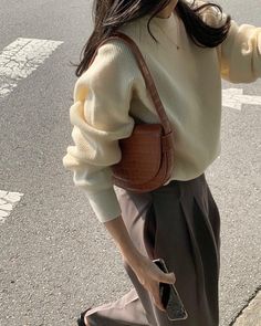 Korean Winter Outfits, Mood Board Fashion, Cozy Chic, Tarzan, Simple Things, 가을 패션, Korean Outfits, Casual Style Outfits, Old Money