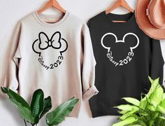 Matching Disney Sweaters, Matching Family Disney Hoodies, Disney Family Outfits Winter, Disney Family Sweatshirts, Family Disney Sweatshirts, Disney Hoodies Family, Disney Outfits Family Matching, Matching Family Disney Outfits, Disney Tshirts Family Vacations