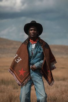 This classic bandana features the “Elwood Country” graphic with cowboy and horse artwork. Designed in two classic colorways. Available in Red and Black. 100% PRINTED COTTON SOFT WASH Black Cowboy Fashion, Cowboy Neck Scarf, Cowboy Editorial, Native Cowboy, Cowboy Outfit Men, Medieval America, Country Costume, Cowboy Oc, Cowboy Photoshoot