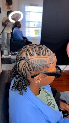 New Style Braids 2023, Black Scalp Braids Hairstyles, Braids Going Into Two Buns, Feedins Braids With Curly Hair, Stitch Braids With Design Long, 7-10 Feed In Braids, Feed In Braids With Bun In Back, Feeders Braids Hairstyles, 8 Feed In Braids With Designs