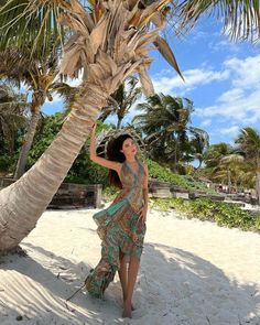 Island Poses Photo Ideas, Negin Vand, Negin Ghalavand, Goa Outfits, Cold Fashion, Island Outfit, Satin Fashion, Girls Dress Outfits