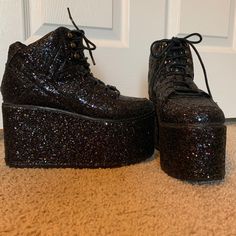 Yru Qozmo Platform Sneakers. Size 8. 4” Heel And 3” Platform. Barely Worn. Great Shoes. These Are Hard To Find And Sold Out Everywhere. Glitter Effect Is Everything. Make Me An Offer. No Flaws But Gentle Wear. Yru Shoes, Platform Sneakers, Wedge Boot, All Black Sneakers, Wedges, Women Shoes, Boots, Sneakers, Heels