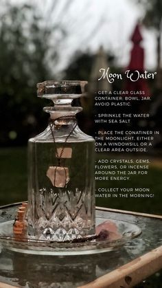 Moon Water Jar Ideas, Moonwater How To Make, Full Moon Spell Jar, Moon Water How To Make, How To Make Moon Water, Full Moon Water, Water Makeup, Lunar Witch, Witch Things