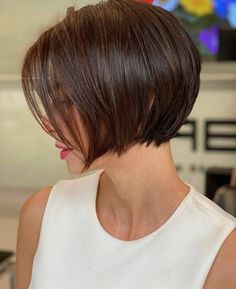 Micro Bob, Girls Haircuts, Kort Bob, Bob Hairstyles For Thick, Design Chair, Chin Length Hair, Bob Hairstyles For Fine Hair, Short Bob Haircuts, Penteado Cabelo Curto