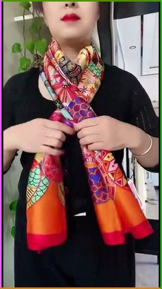 In this #ytshorts #tutorial Easy Stylish Silk Scarf Tie Methods | How to tie a scarf? P3130223 around the neck #shorts #scarf #scarfwearing #scarffashion #sc... Tying Long Scarves, Tieing Scarfs Around Neck, Scarf Knots How To Tie Scarves, How To Tie A Silk Scarf, How To Tie Scarf Around Neck, Different Ways To Wear A Scarf, Scarves How To Wear, How To Tie A Scarf, Scarf Tying Ideas