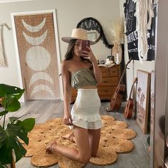 Stretchy High Waisted Skirt From A Little Boutique In Laguna Beach. Brand New. Perfect For Vacation:) Size: Xs Bohemian Fitted Mini Skirt For Day Out, Bohemian Fitted Mini Skirt For Brunch, Boho Skirt, Boho Skirts, Laguna Beach, High Waisted Skirt, Womens Skirt, Womens Sizes, High Waisted