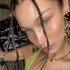 Bella Necklace – Cadena Jewellery Bella Necklace, Pearl Hoop Earrings, Gull, Dainty Earrings, Fun Earrings, Bella Hadid, Cleaning Clothes, Red Gold, Soho