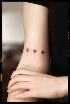 Tattoo Inspiration 3 Star Tattoo, 3 Stars Tattoo, Mother Of 3 Tattoo Ideas, Star Tattoos Behind Ear, Siblings Tattoo For 3, Star Tattoo On Shoulder, Shooting Star Tattoo, Small Star Tattoos, Small Neck Tattoos