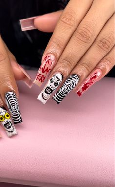 By @itssme.lena Terrified Nails, Terrifier Nail Art, Halloween Freestyle Nails, Halloween Nails Horror Movies, Art The Clown Nails, Freddy Vs Jason Nails, Halloween Nails Freddy Kruger, Chucky Nails Acrylic, Terrifier Nails