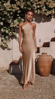 Chiara Maxi Dress - Latte - lelonys Wedding Guest Outfit Women, Italy Wedding Guest Outfit, Summer Wedding Guests, Nude Dress, Looks Party, Wedding Guest Dress Summer, Glam Dresses, Halter Style, Guest Outfit