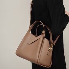 Modern Office Bags In Solid Color, Chic Leather Shoulder Bag In Solid Color, Versatile Solid Color Bucket Bag For Office, Versatile Office Bucket Bag, Elegant Leather Shoulder Bag In Solid Color, Modern Leather Bag In Solid Color, Brown Satchel For Office, Chic Solid Color Bucket Bag For Office, Brown Solid Color Satchel For Office