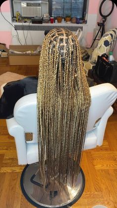 613 Blonde Knotless Box Braids, Long Box Braid Hairstyles, Waist Lenght Braids, Box Braids Hairstyles Ombre, Blonde Large Knotless Box Braids, Honey Brown Knotless Box Braids, 2 Color Box Braids, Honey Blonde Knotless Braids, Blonde Hair Braids