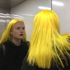 Red Hair Yellow Dress, Yellow Hair Aesthetic, Yellow Hair Color, Sunflower Hair, Lace Fronts, Hair Tutorials Easy, Funky Hairstyles, Wigs Human Hair, Yellow Hair