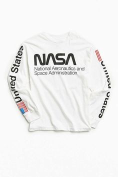 Slide View: 1: NASA Worm Logo Long Sleeve Tee Physics Facts, Space Physics, Nasa Clothes, Nasa Hoodie, Stussy Hoodie, Black Holes, Mens Fashion Urban, French Cuff, Space Suit