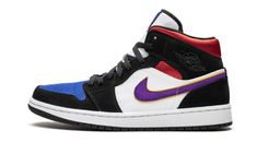 Air Jordan 1 Mid 852542 005 Trendy Nike Shoes, Expensive Outfits, Blue Toes, Red Jordans, Rapper Art, Air Jordan 1 Mid Se, Nike Models, Shoes Box, Stadium Goods