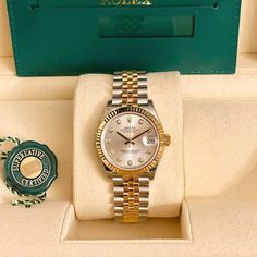 Jewelery Organizer, Love Couple Wallpaper, Gold Watches Women, Perfume Set, Rolex Watch