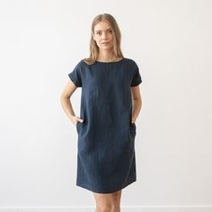 Indigo Linen Dress Alice - Linen dresses and tunics - LinenMe Elegant A-line Dress With Relaxed Fit, Elegant Knee-length Linen Dress With Relaxed Fit, Elegant Short-sleeve Relaxed Fit Dress, Elegant Relaxed Fit Short Sleeve Dresses, Elegant Short Sleeve Relaxed Fit Dress, Linen Tunic Dress For Work, Elegant Tunic Dresses For Work, Linen Dress Elegant Classy, Linen Dresses Elegant