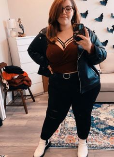 7 Plus Size Goth Brands to Shop up to 7X - Maggie McGill Plus Size Punk Aesthetic, Plus Concert Outfit Plus Size Clothing, Pop Punk Concert Outfit Plus Size, Goth Professional Outfits Plus Size, Elder Emo Fashion Plus Size, Metal Concert Outfit Plus Size, Emo Concert Outfit Plus Size, Elder Goth Women, Goth Outfit Plus Size