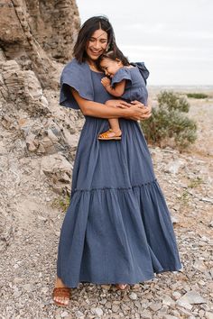 Navy White Family Pictures, Fall Pictures Dress, Family Beach Pictures Winter, Navy Family Pictures Outfits, Navy Blue Family Pictures Outfits, Beach Photo Outfit Ideas Family, Blue Fall Dress, Summer Family Picture Outfits, Dusty Blue Dresses