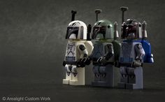 lego star wars minifigurs are lined up in a row