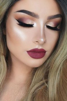 Dark Lipstick Colors, Trucco Smokey Eye, Sparkle Eyeshadow, Maquillage On Fleek, Christmas Makeup Look, Rose Gold Makeup, Makeup For Blondes, Dark Lipstick, Neutral Makeup