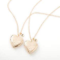 Claire's Best Friends Sisters Heart Locket Pendant Necklaces - 2 Pack Cute Friendship Necklaces, Matching Necklaces For Best Friends, Friendship Necklaces For 2, Bestie Necklace, Bestie Stuff, Cookie Crumble, Fox Ring, Bff Jewelry, Best Friend Bracelets